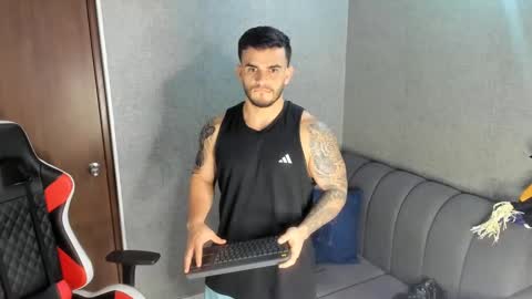 Snapshot of ricardogonzalez666 chatting on March 3, 11:35 pm ricardogonzalez666 online show from March 3, 11:35 pm