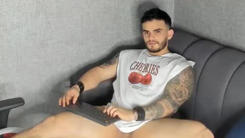 Snapshot of ricardogonzalez666 chatting on March 12, 4:19 am ricardogonzalez666 online show from March 12, 4:19 am