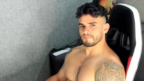 Snapshot of ricardogonzalez666 chatting on October 5, 12:20 am ricardogonzalez666 online show from October 5, 12:20 am