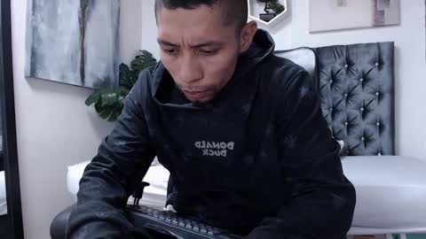 richar_voller online show from January 3, 11:25 am