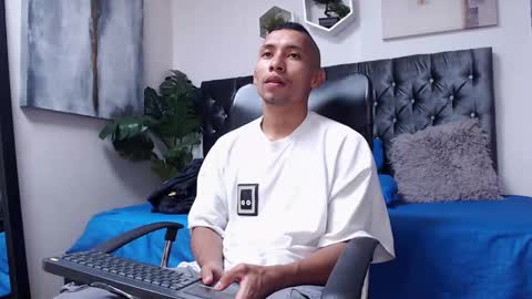 richar_voller online show from January 9, 3:34 pm