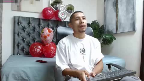 richar_voller online show from February 19, 11:17 am