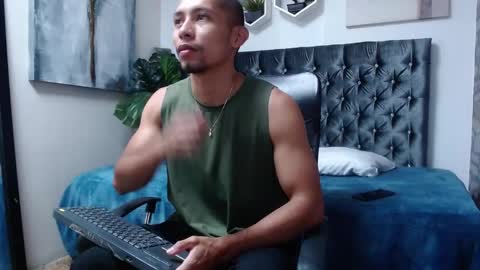 richar_voller online show from November 15, 11:18 am