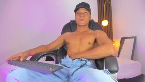 Ricky  online show from January 18, 9:34 pm