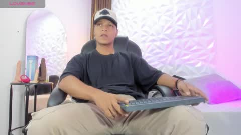 Ricky  online show from October 20, 2:39 pm