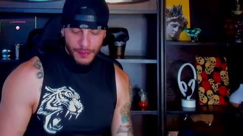 ricky_santos_ online show from September 16, 6:53 pm