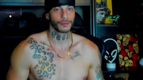 ricky_santos_ online show from September 19, 12:45 am