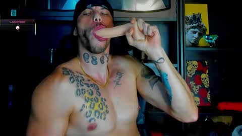 ricky_santos_ online show from September 22, 11:07 pm