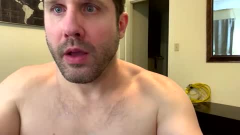 rico_suave25 online show from December 17, 7:25 am