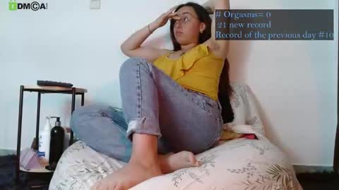 Candy online show from November 1, 8:33 pm