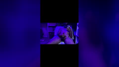 Rico 2 Sexxxy online show from December 14, 11:09 pm