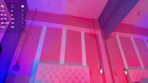 Snapshot of rihanna_rose chatting on December 11, 5:43 am Riha online show from December 11, 5:43 am