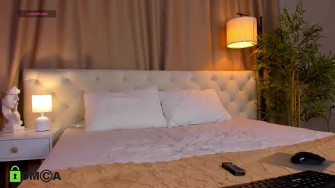 rihanna_walker online show from October 12, 1:48 am