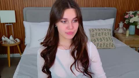 Rihanna online show from November 12, 5:24 pm