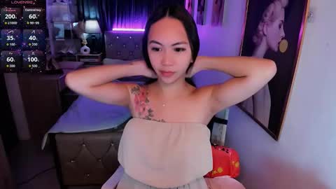 Riley online show from October 13, 12:54 am