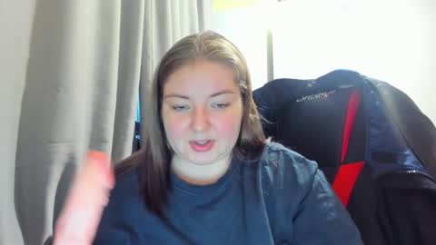 Snapshot of rina16 chatting on November 9, 12:25 pm rina16 online show from November 9, 12:25 pm