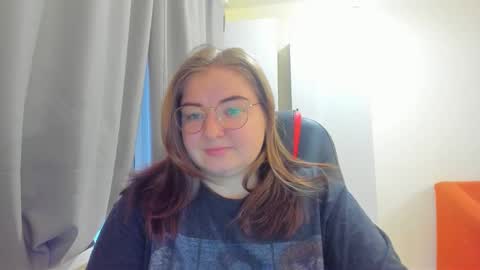 Snapshot of rina16 chatting on November 14, 9:19 am rina16 online show from November 14, 9:19 am