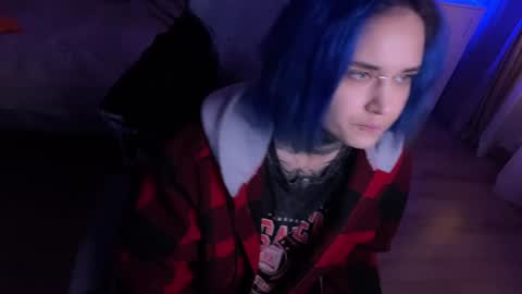   DianaBrite            fansl y online show from December 12, 2:33 pm