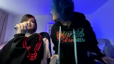   DianaBrite            fansl y online show from December 15, 11:55 am