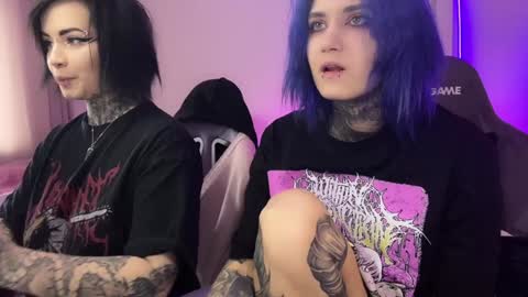   DianaBrite            fansl y online show from January 26, 11:17 am