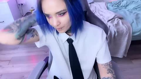   DianaBrite            fansl y online show from February 26, 1:52 pm