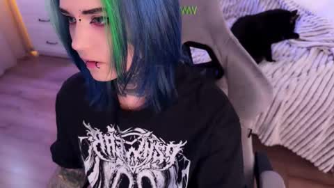   DianaBrite            fansl y online show from October 15, 1:11 pm