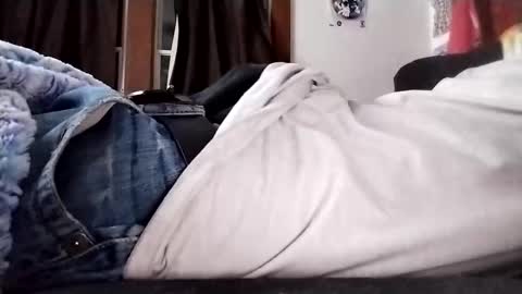 Snapshot of riseagainstt chatting on March 1, 8:13 am riseagainstt online show from March 1, 8:13 am