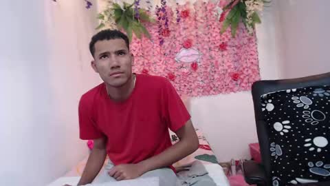 Snapshot of risitos_de_oro_ chatting on September 24, 9:34 am Risitos De Oro online show from September 24, 9:34 am