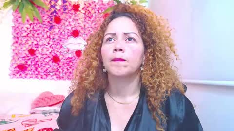 Snapshot of risitos_de_oro_ chatting on September 28, 6:46 pm Risitos De Oro online show from September 28, 6:46 pm