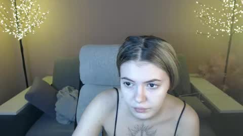 Snapshot of ritaneer chatting on December 4, 9:07 am ritaneer online show from December 4, 9:07 am