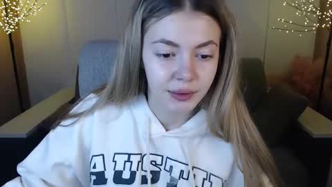 Snapshot of ritaneer chatting on February 8, 9:03 am ritaneer online show from February 8, 9:03 am