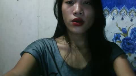 Snapshot of riyu77 chatting on October 18, 9:32 am riyu77 online show from October 18, 9:32 am