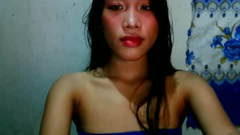 Snapshot of riyu77 chatting on December 17, 8:42 am riyu77 online show from December 17, 8:42 am