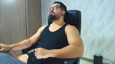 Robby online show from October 4, 9:46 pm