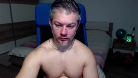 robbyshawz online show from December 23, 5:28 am