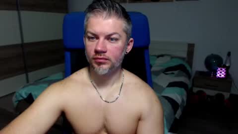 robbyshawz online show from January 3, 5:17 am