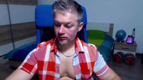 robbyshawz online show from October 5, 4:44 am