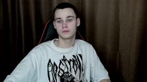 robert10211 online show from February 12, 8:07 pm