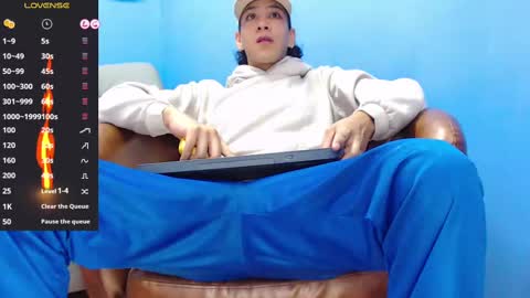 robert_kingg online show from November 11, 12:54 am