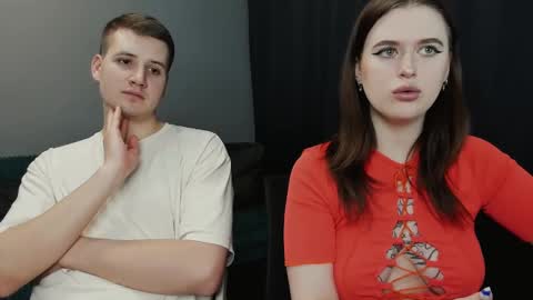 Lisa and Robert  i am online all days 900 am GMT3   online show from February 9, 1:35 pm