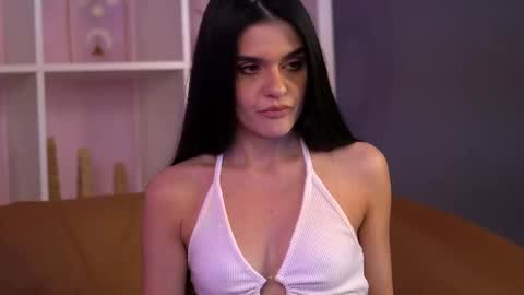 Snapshot of robertarosetti chatting on March 5, 10:33 am Roberta online show from March 5, 10:33 am