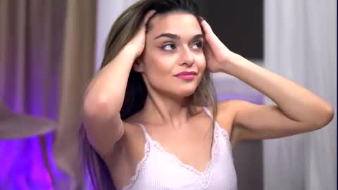 Snapshot of robertarosetti chatting on December 3, 8:23 am Roberta online show from December 3, 8:23 am