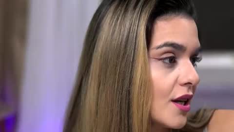 Snapshot of robertarosetti chatting on December 4, 9:07 am Roberta online show from December 4, 9:07 am