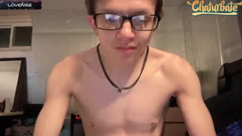 Snapshot of robertcicijr21 chatting on December 3, 4:14 am Robert Cici Jr. online show from December 3, 4:14 am