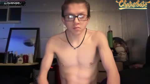 Snapshot of robertcicijr21 chatting on December 6, 2:57 am Robert Cici Jr. online show from December 6, 2:57 am