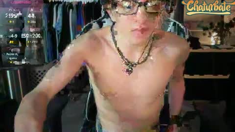 Snapshot of robertcicijr21 chatting on October 10, 11:20 am Robert Cici Jr. online show from October 10, 11:20 am