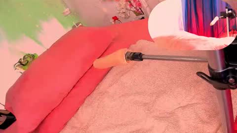 Snapshot of roberts_kloe chatting on October 4, 6:17 pm Roberts kloe online show from October 4, 6:17 pm