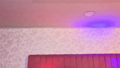 robin D online show from September 15, 12:05 pm