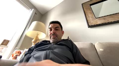 Snapshot of roblatino12 chatting on February 18, 1:55 pm roblatino12 online show from February 18, 1:55 pm