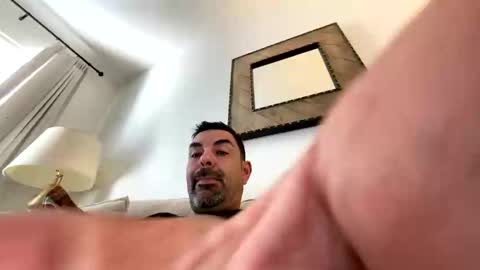 Snapshot of roblatino12 chatting on November 15, 7:43 pm roblatino12 online show from November 15, 7:43 pm